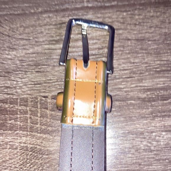 NWOT Women’s Floresheim 32” Belt Brown & Tan - Picture 3 of 9